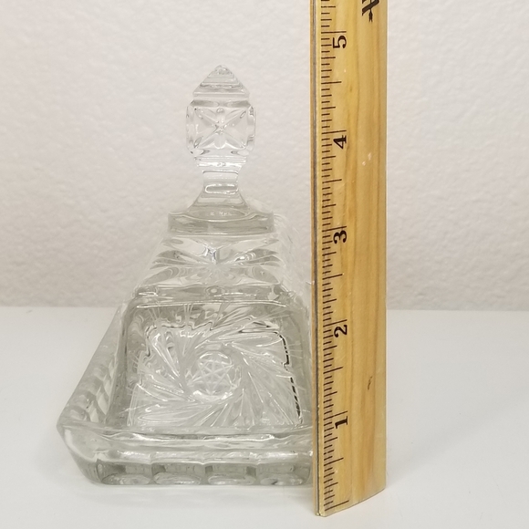 Eleanor American Cut Quarter Pound Covered Butter Dish Pinwheel Pattern - Picture 13 of 14